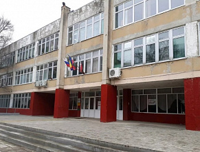 В Ростове отремонтируют подтопленную школу за 13,5 млн рублей