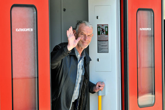 Донские жители могут путешествовать на «Ласточках» до конца ноября со скидками