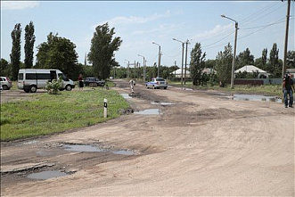 Железную дорогу построили, и автодороги восстановят