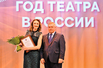 У театра - свой календарь