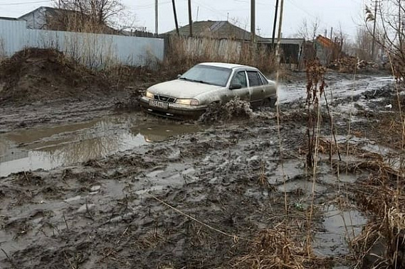 Азовские дороги должны отремонтировать военные и газовщики