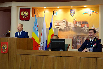 На Дону наградили пожарных-добровольцев