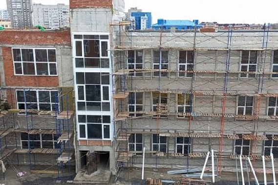 Новую школу в Северном жилом массиве Батайска предстоит сдать в конце этого года.