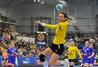 Гандболистки «Ростов-Дона» в последнем матче предварительного этапа разгромили «Луч»