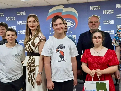 Ростов-на-Дону: провели акцию «Собери ребёнка к школе»