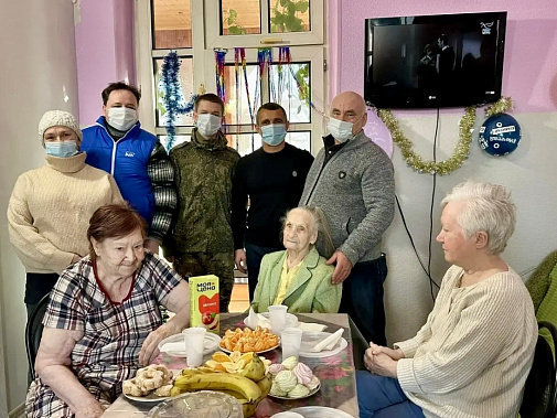   Поздравили ростовскую фронтовичку Анну Илларионовну Котову