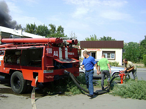 Гаражи горят