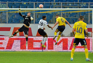 ФК «Ростов» на своем поле не смог одолеть «Урал»