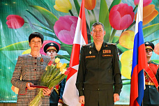 В Ростове поздравили с праздником женщин - военнослужащих