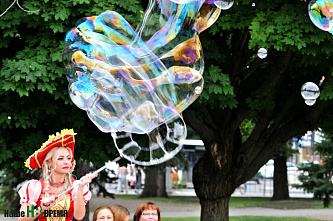 В Ростове прошел губернаторский бал для выпускников