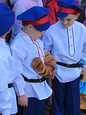 В Новочеркасске казачат воспитывают сообща