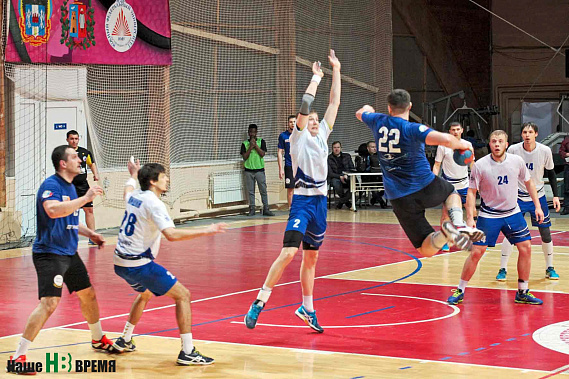 Пройти защиту гостей хозяевам не удалось...