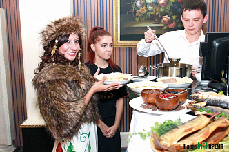 Кто знает женщину? Никто...