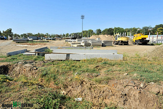 В Шахтах все хорошо с больницей и плохо – со стадионом