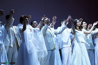 Награды за доблестный труд и музыкальные подарки