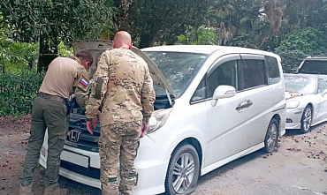 Таможенники передали конфискованные автомобили на нужды СВО