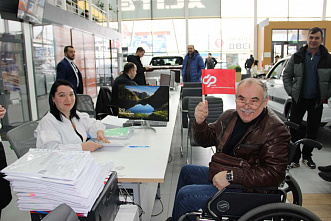 В Ростовской области пострадавшим на производстве вручают автомобили Lada Granta