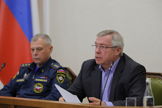 На Дону привлекут дополнительных специалистов для активизации выплат беженцам