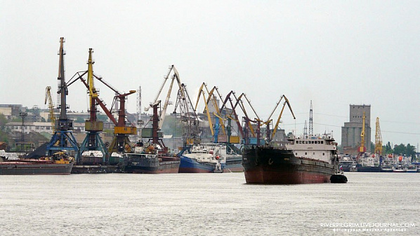 С начала года в Ростовском порту наблюдается сокращение грузооборота 