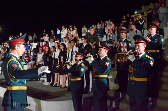 В Ростове-на-Дону в небе зажглись «Лучи Победы»