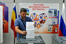 14 09 2025 Юрий Слюсарь и другие кандидаты в донские губернаторы проголосовали