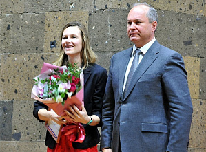 С наступающим профессиональным праздником, коллеги!