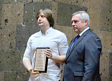 С наступающим профессиональным праздником, коллеги!