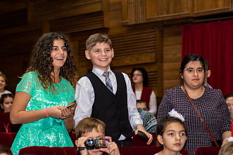 Около тысячи детей собрались на ежегодной Новогодней Губернаторской елке