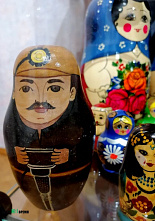 Матрешки, хохлома и березки