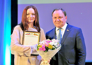 Победителям областного конкурса на звание «Лучший врач года» в 2016 году вручили дипломы