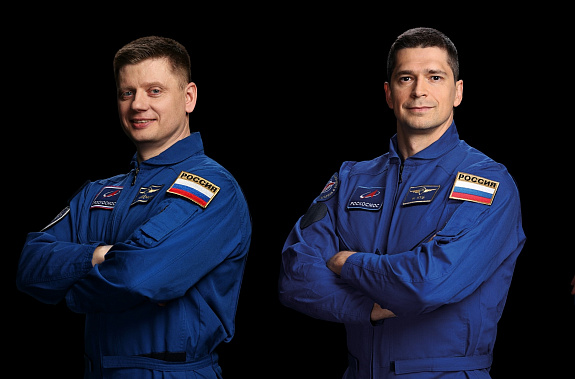 Герои России А. Гребенкин и Н. Чуб. Источник фото: Роскосмос.