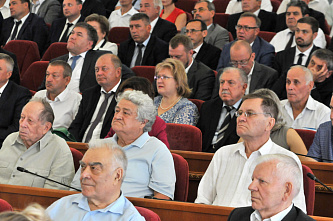 «Жить — значит, строить»...