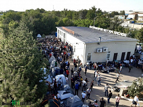 В Ростове граждане Узбекистана разбили палаточный лагерь на железнодорожной станции