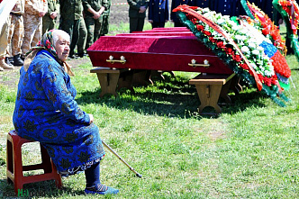 На братских могилах не ставят крестов