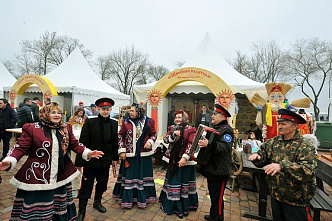 В Ростове отпраздновали Масленицу