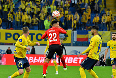 10 11 2024 ФК «Ростов» на своем поле победил подмосковный клуб «Химки»