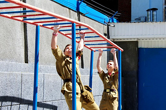 Наградили  будущих  новобранцев