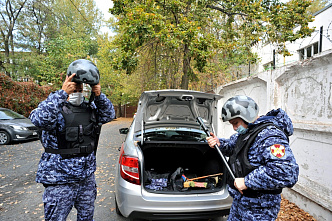 Украсть не дадим