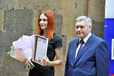 С наступающим профессиональным праздником, коллеги!