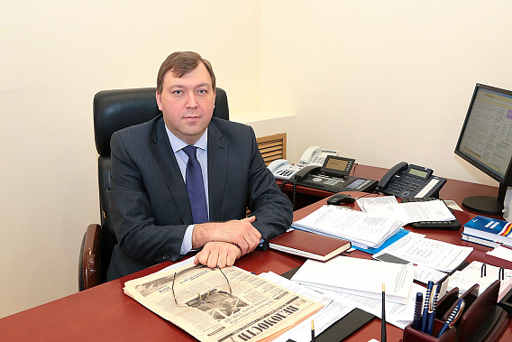 Политика: земский контекст