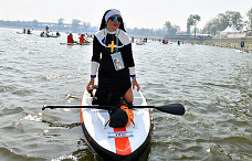 31 08 2025 Дед Мазай, фараоны и эльфы проплыли на сапах по Дону