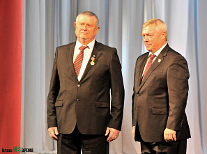 Комсомольская юность наша