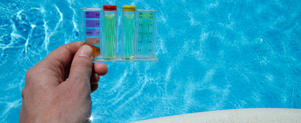 Таганрогские следователи проводят проверку по факту отравления детей в бассейне