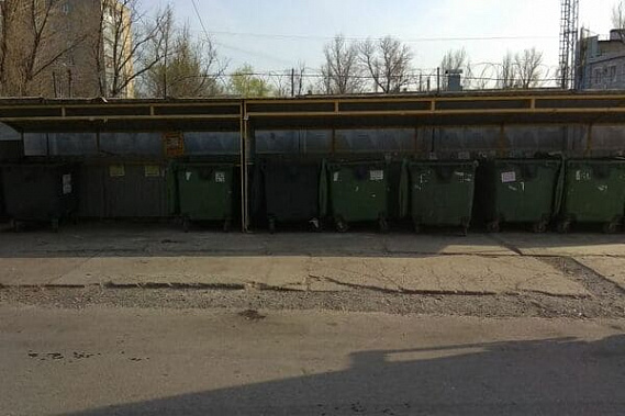 Ростовские коммунальщики на самоизоляцию не ушли: мусор обязаны вывозить по графику