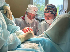 08.06 В РостГМУ поставлены на поток самые сложные операции в акушерстве 