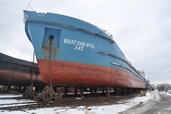 Аварийное судно придется ставить на ремонт. Источник фото: fleetphoto.ru.