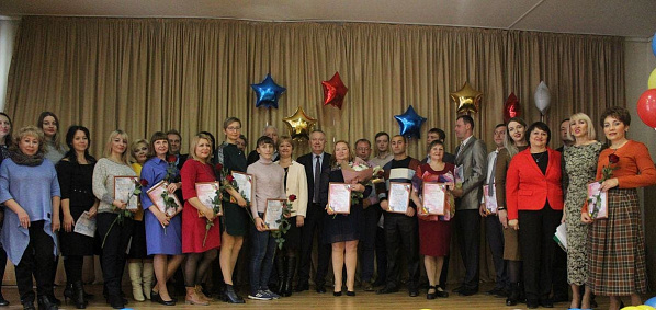Награждены преподаватели из Константиновского и Семикаракорского районов