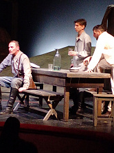 В Ростове показали премьеру спектакля «Сестра, подруга и жена»