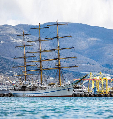 На легендарном паруснике «Херсонес» проведут межнавигационный ремонт