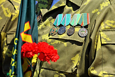 Из Сахалина на донскую землю пришло знамя победы 